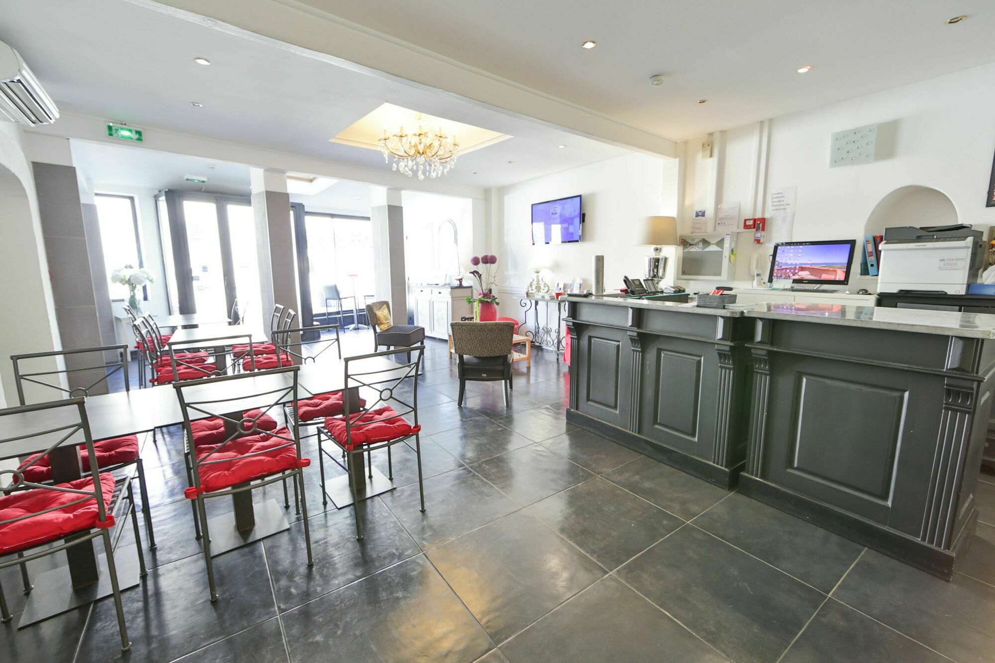 Hotel Le Mistral Marseilles